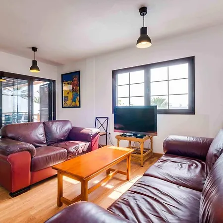 Papillon Con Piscina Privada Y Vistas Al Mar וילה