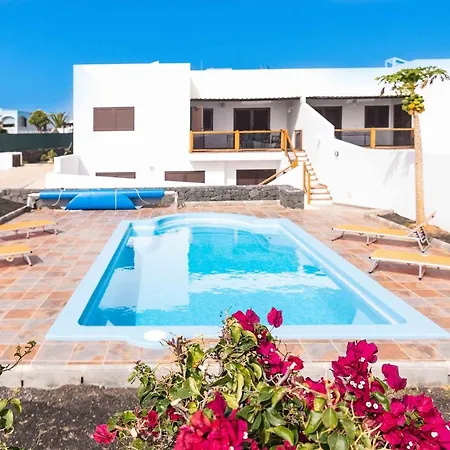 别墅 Papillon Con Piscina Privada Y Vistas Al Mar *